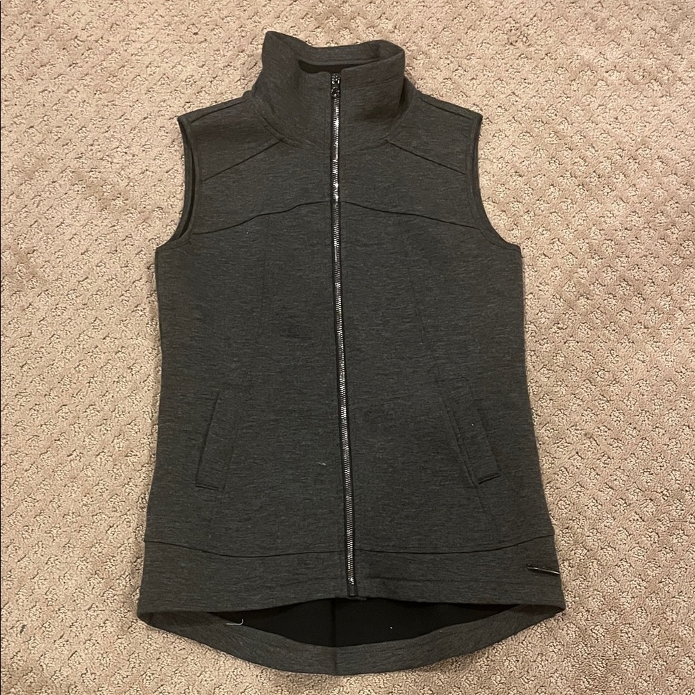 Betsey Johnson S Dark Gray Sleeveless Zip-Up Vest